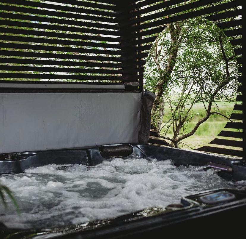 Revive Ladies Night,Apartment Overnight Escape £99 pp (£30 deposit per person)