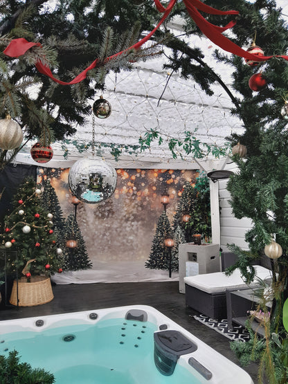 OUTDOOR Hot Tub CHRISTMAS  SPECIAL (£30 pp Deposits nonrefundable) choose from 2 packages